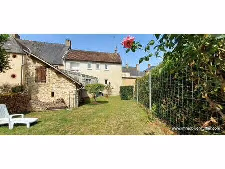 location maison à montfort-le-gesnois (72450) : à louer / 98m² montfort-le-gesnois