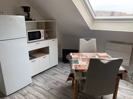 location meublée appartement 2 pièces 30 m² à belfort (90000)  440 €