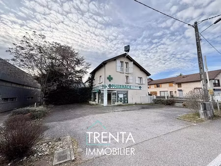 vente immeuble 357.87 m² à renage (38140)  459 000 €