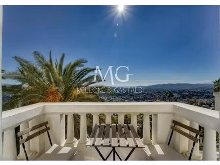 appartement dans un ancien palace à grasse - vue panoramique exceptionnelle et calme absol