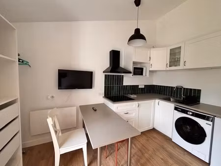 location meublée appartement 1 pièce 14.73 m² à les sables-d'olonne (85100)  580 €