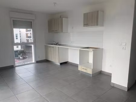 location appartement 3 pièces 57.21 m² à perpignan (66000)  660 €