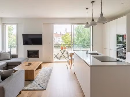 appartement 4 pièces avec balcon et parking – antony