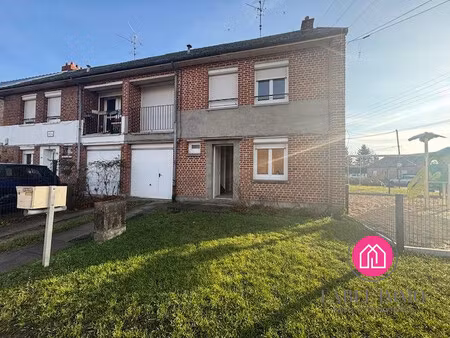 maison semi-individuelle avec garage