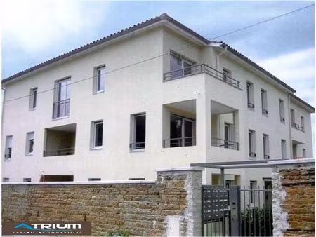 location appartement 2 pièces 51 m² à cailloux-sur-fontaines (69270)  785 €