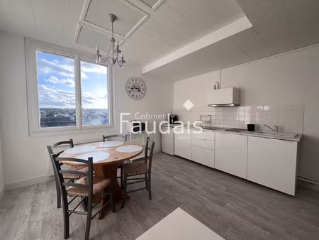 studio rénové et équipé à louer centre-ville de saint-lô