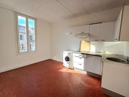 location appartement 2 pièces 40 m² à cannes la bocca (06150)  750 €