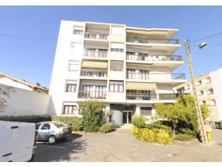 location appartement 3 pièces 78.21 m² à bordeaux (33000)  1 211 €