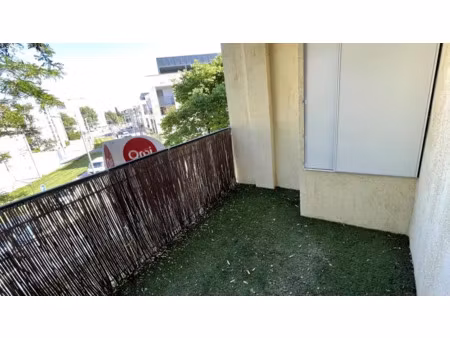 location appartement 2 pièces 84 m² à montpellier (34000)  1 205 €