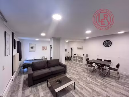 location meublée appartement 2 pièces 52.02 m² à paris 10ème (75010)  1 650 €