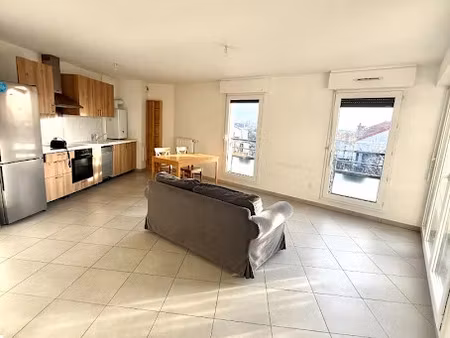 location meublée appartement 3 pièces 65.79 m² à romainville (93230)  1 299 €