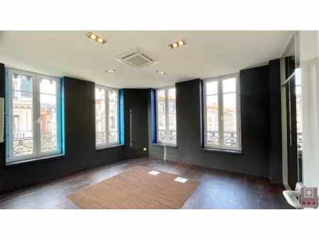 location locaux professionnels 130 m² à lyon 2ème (69002)  3 460 €