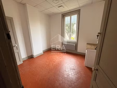 location locaux professionnels 2 pièces 101.6 m² à narbonne (11100)  1 170 €