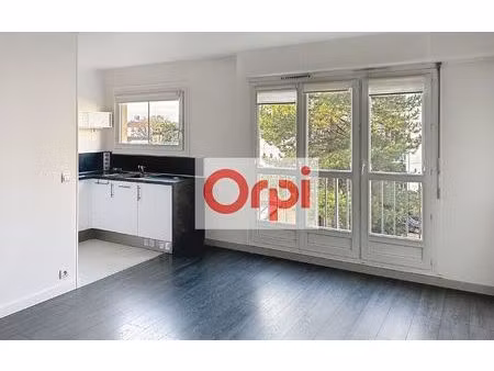 location appartement  27 m² t-1 à châtillon  789 €