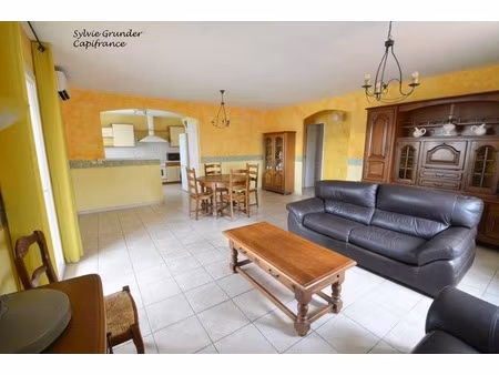 appartement à louer 4 pièces miramas (13) avec jardin clos et box