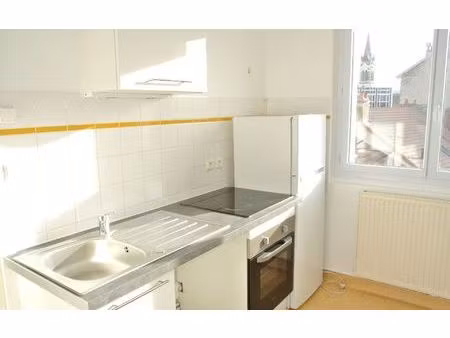 location appartement  65.45 m² t-2 à montluçon  380 €