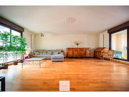 au coeur des chalets- appartement type 4 de 130 m2 avec garage