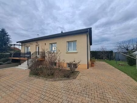 maison t4 avec grand sous-sol - beaurepaire