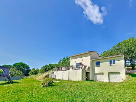 miremont - maison 141 m² avec terrain 1 400 m² ? sous-sol ? dpe b