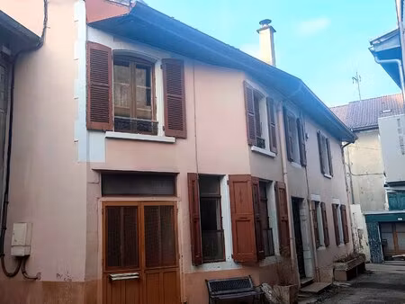 exclusivité maison de ville centre bourg