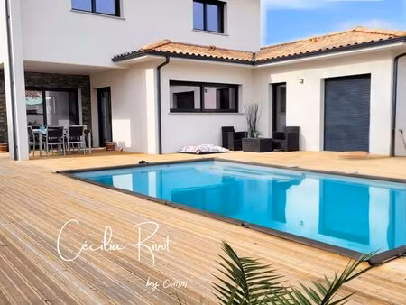 villa contemporaine t5 avec piscine