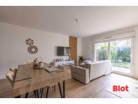 vente appartement 3 pièces à la chapelle-thouarault (35590) : à vendre 3 pièces / 63m² la 