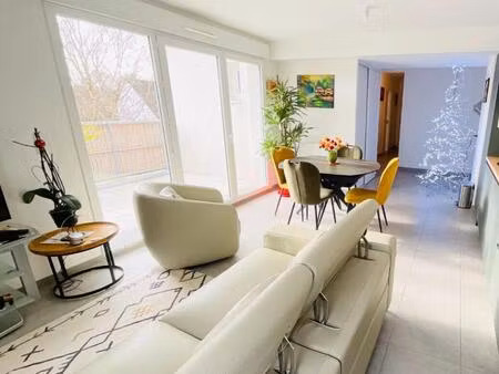 t3 récent 68 m² avec terrasse