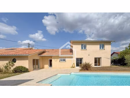 cestas gazinet. maison avec piscine et garages