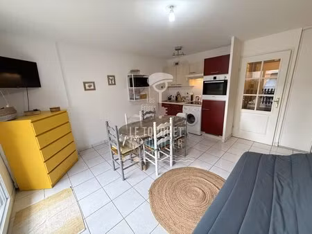 appartement studio cabine terrasse sud avec parking