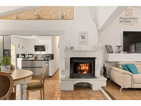 superbe propriété de charme à saint-paul-en-forêt avec dépendance et prestations haut de g