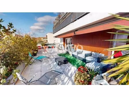 vente appartement 4 pièces de 94m² - 13009 marseille