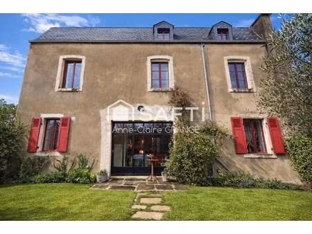 maison de caractère – cœur de ville – jardin intime