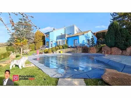 thizy-les-bourgs (69240) maison d'architecte 185 m²  jardin 2000 m²  piscine  garage  dépe