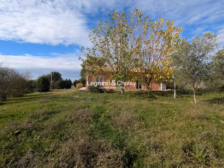 grande villa récente de plain pied