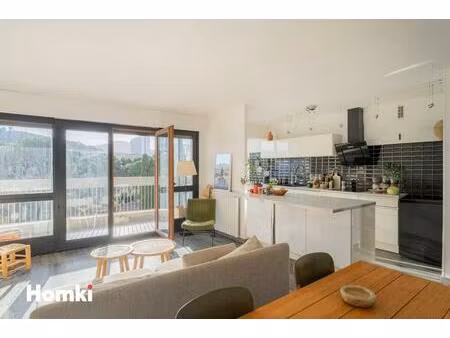 lumineux t2 avec piscine !