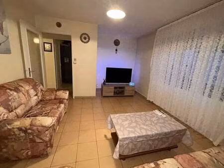 f4  appartement 4 pièces de 72 m2 + une cave à mulhouse-bourtzwiller