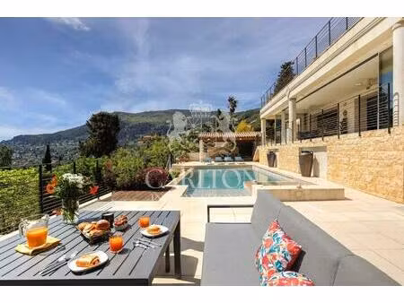 grasse magagnosc - belle villa moderne au calme absolu