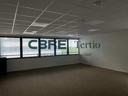 location bureau tours 94 m²