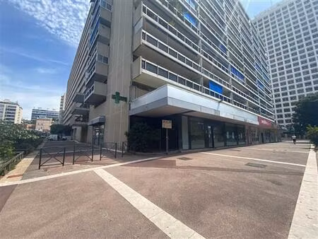 location commerce marseille 6ème (13006) 407 m²