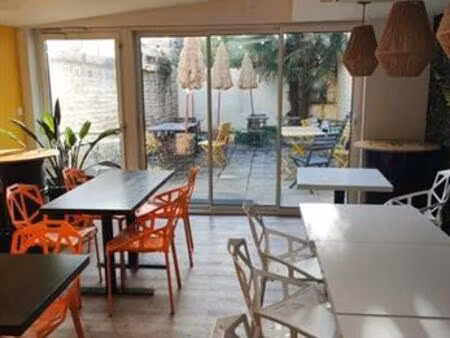 vente commerce niort 115 m²