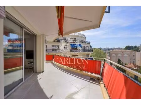 cannes - appartement à stanislas avec vue dégagée