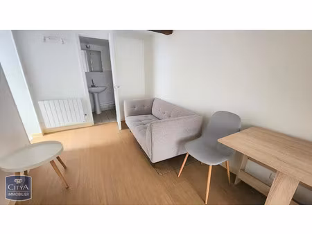 appartement à louer 2 pièces 24.25 m² - laon (02) - 387€