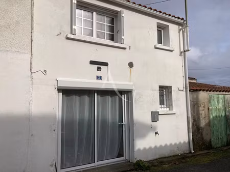 vente maison 2 pièces 36 m² à port-des-barques (17730)  104 800 €