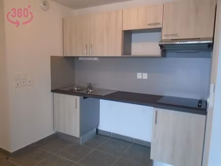 location appartement 3 pièces 57m² villeneuve tolosane 31270