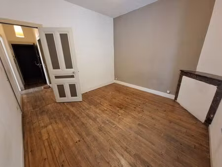 location appartement 2 pièces 47 m² à tournon-sur-rhône (07300)