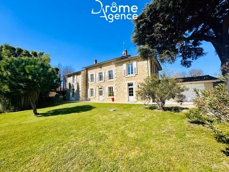 location maison 8 pièces 259m² chantemerle les bles 26600