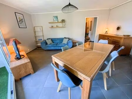 location appartement 1 pièce 70 m² à marseille 9 (13009)