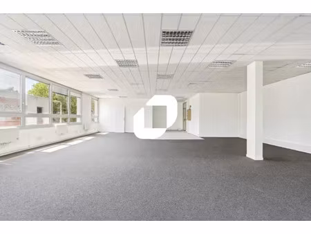 vente bureau emerainville 77184