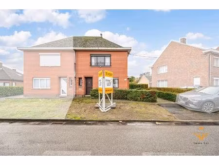 ruime woning nabij het donkmeer en overmere centrum