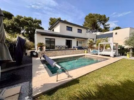 maison de luxe à vendre à saint-geniès-des-mourgues : 649 000 € | 137m²